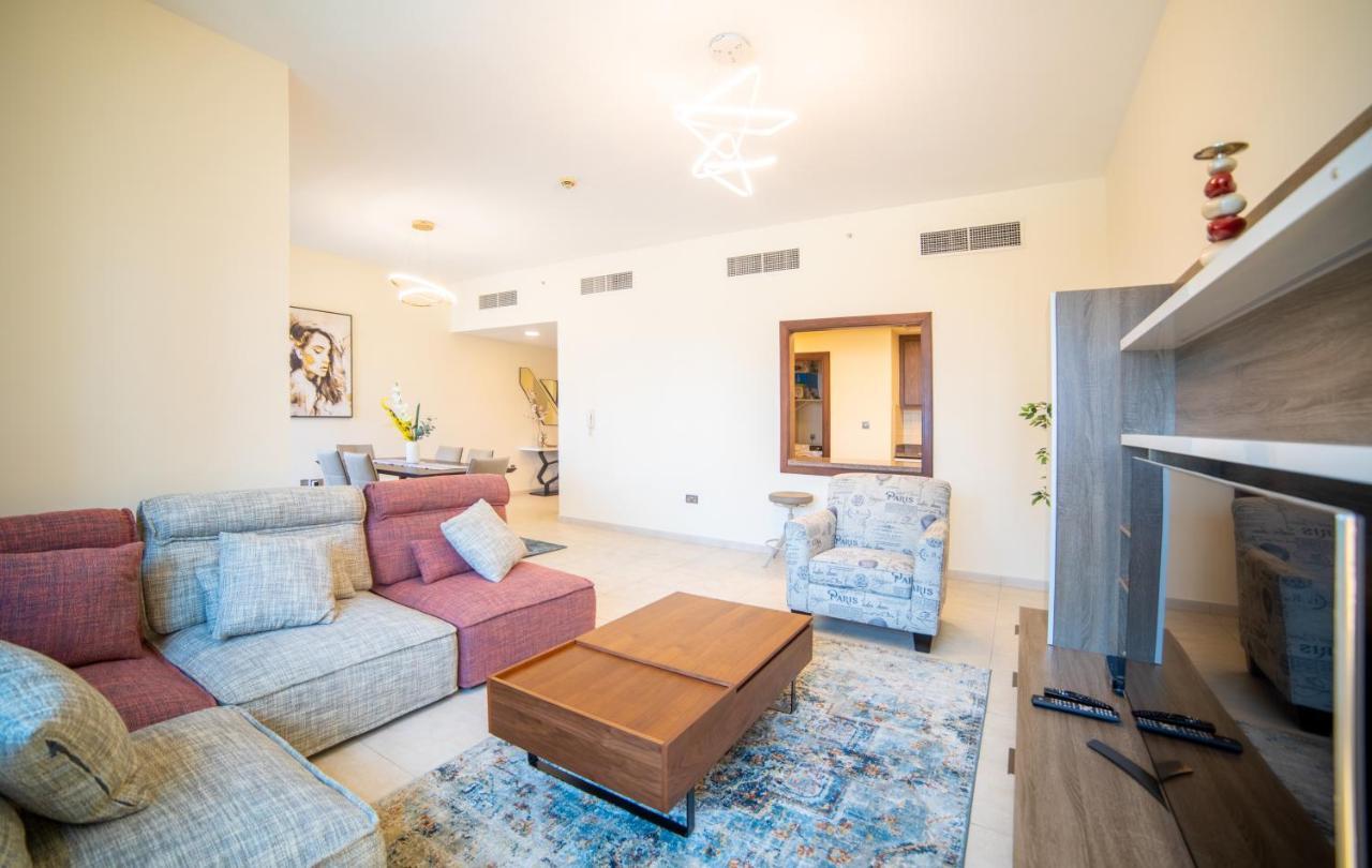 Scenic 2 Bedroom Apartment - Downtown Business Bay Dubai Eksteriør bilde
