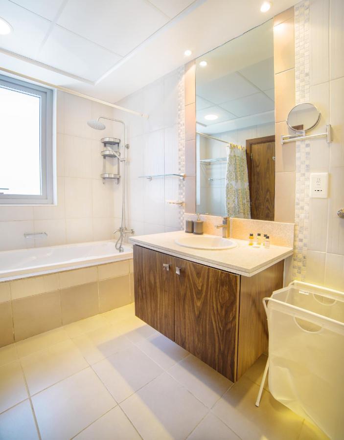 Scenic 2 Bedroom Apartment - Downtown Business Bay Dubai Eksteriør bilde