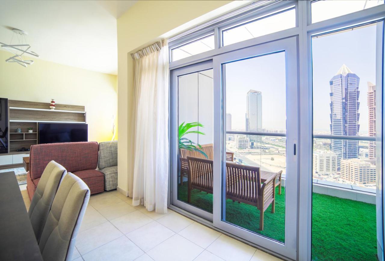 Scenic 2 Bedroom Apartment - Downtown Business Bay Dubai Eksteriør bilde