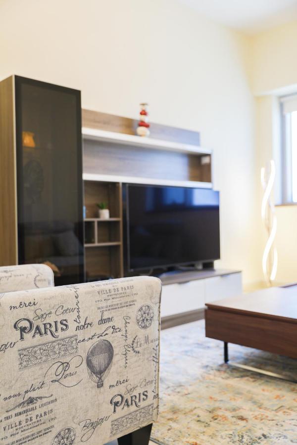 Scenic 2 Bedroom Apartment - Downtown Business Bay Dubai Eksteriør bilde