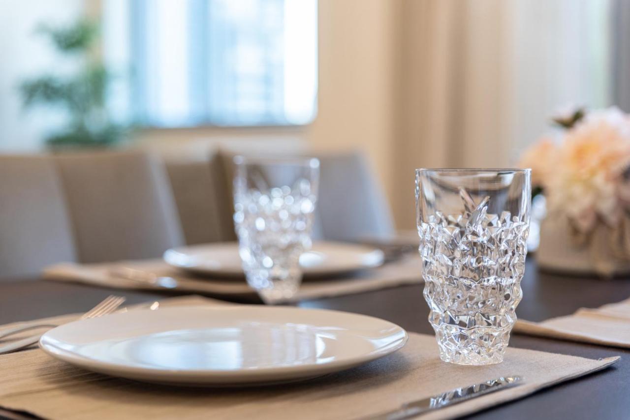 Scenic 2 Bedroom Apartment - Downtown Business Bay Dubai Eksteriør bilde