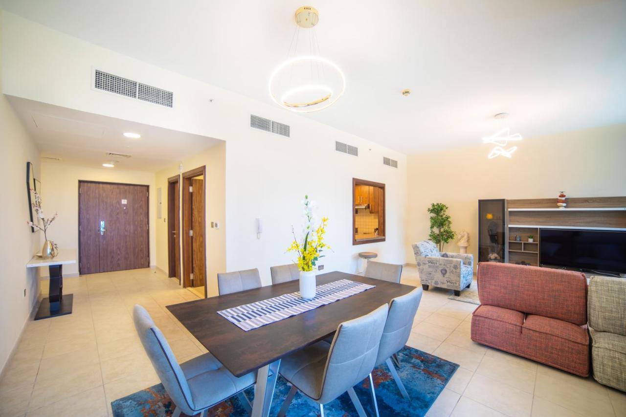 Scenic 2 Bedroom Apartment - Downtown Business Bay Dubai Eksteriør bilde