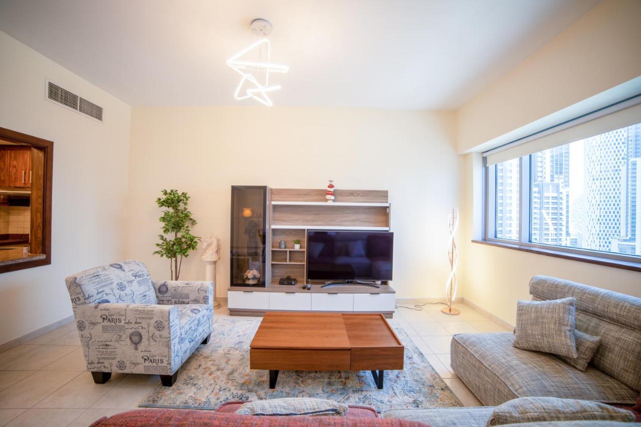 Scenic 2 Bedroom Apartment - Downtown Business Bay Dubai Eksteriør bilde