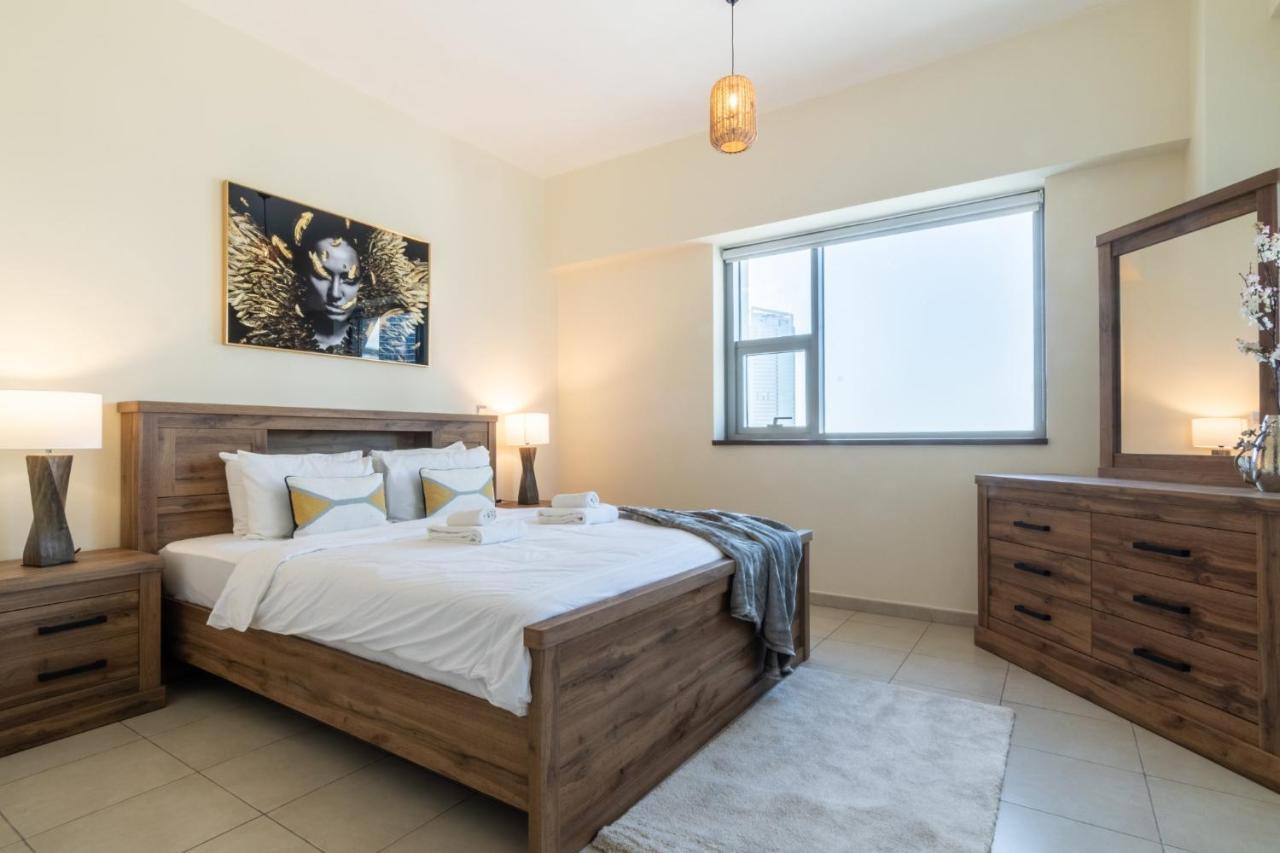 Scenic 2 Bedroom Apartment - Downtown Business Bay Dubai Eksteriør bilde